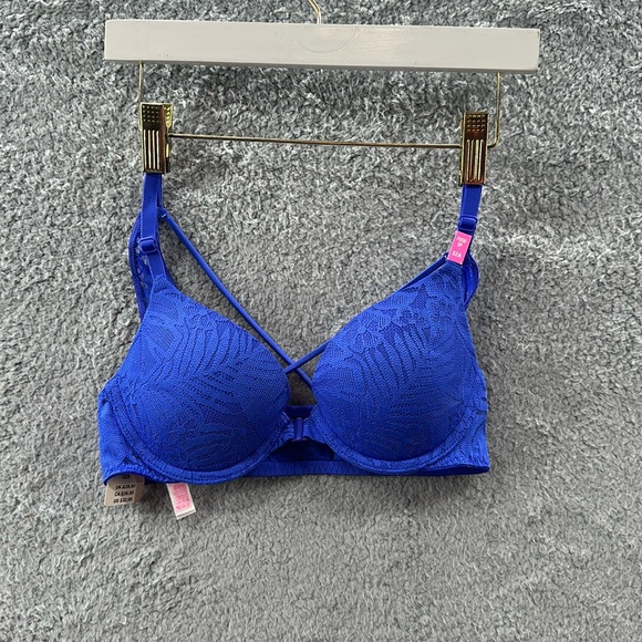NEW Victoria’s Secret Push Up Lace Bra Front Closure 32A - Picture 1 of 8